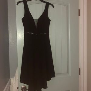 I am selling a black dress